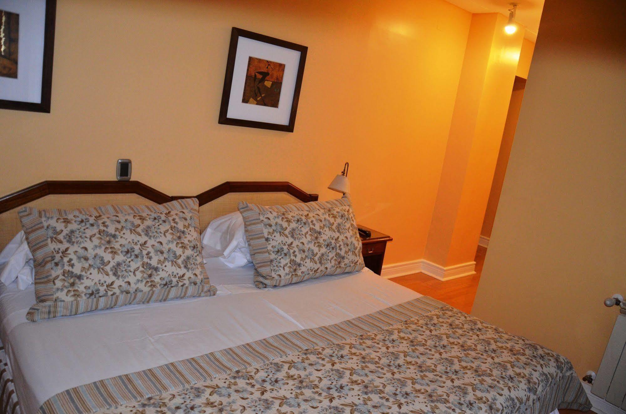 Hotel Jose Nogueira Punta Arenas Buitenkant foto